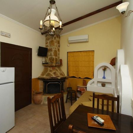 Mantas Bay Hotel Лутраки Екстериор снимка