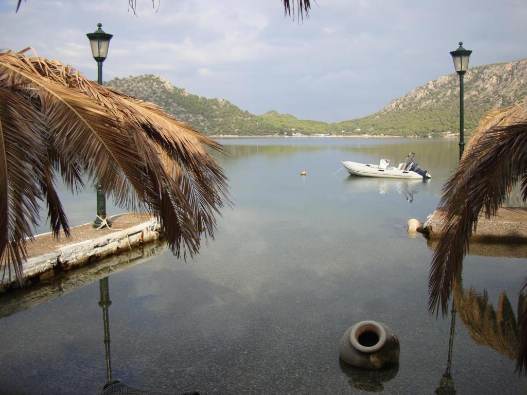 Mantas Bay Hotel Лутраки Екстериор снимка